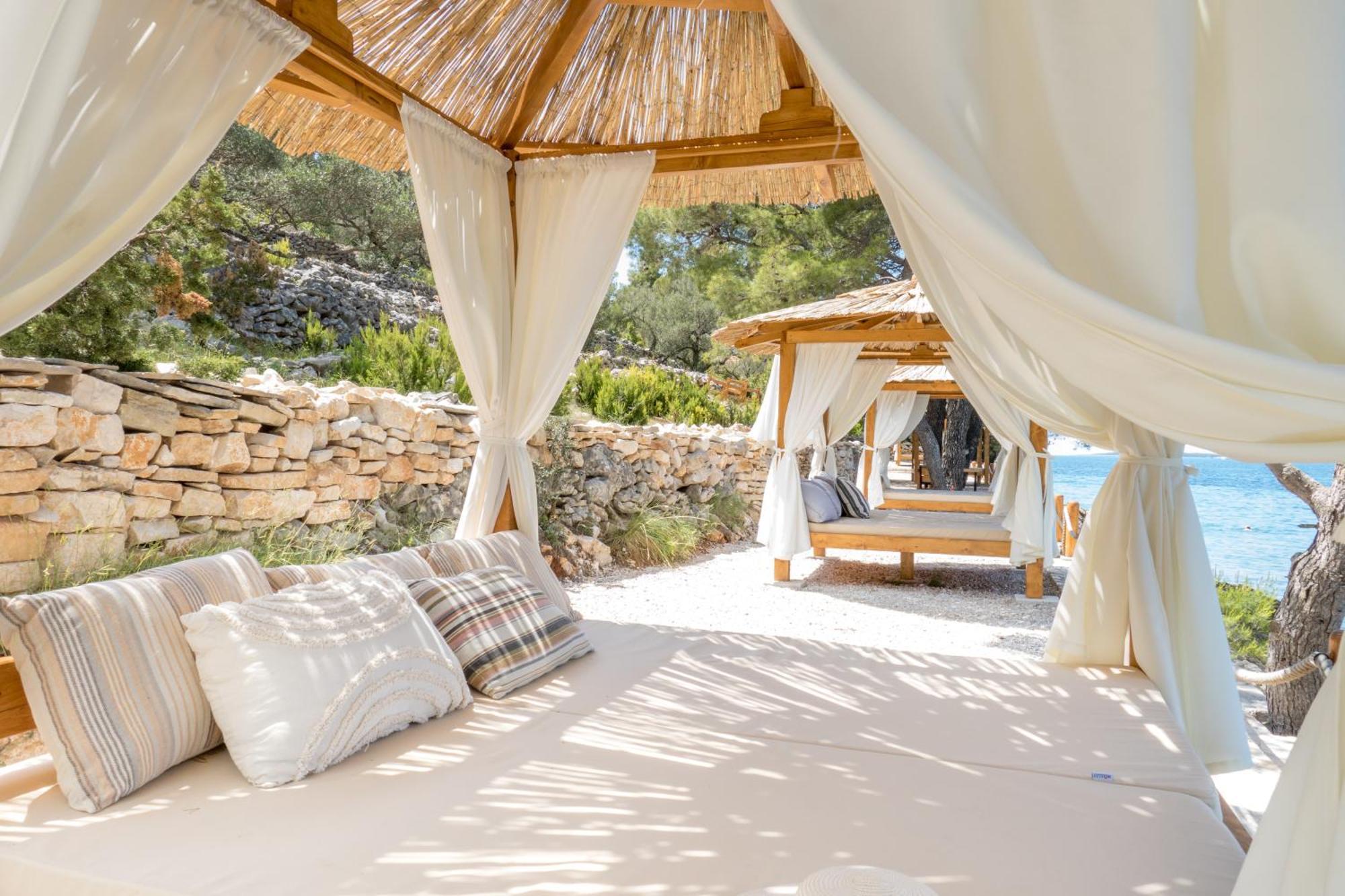 Pebble Bay Paradise House Вела-Лука Экстерьер фото