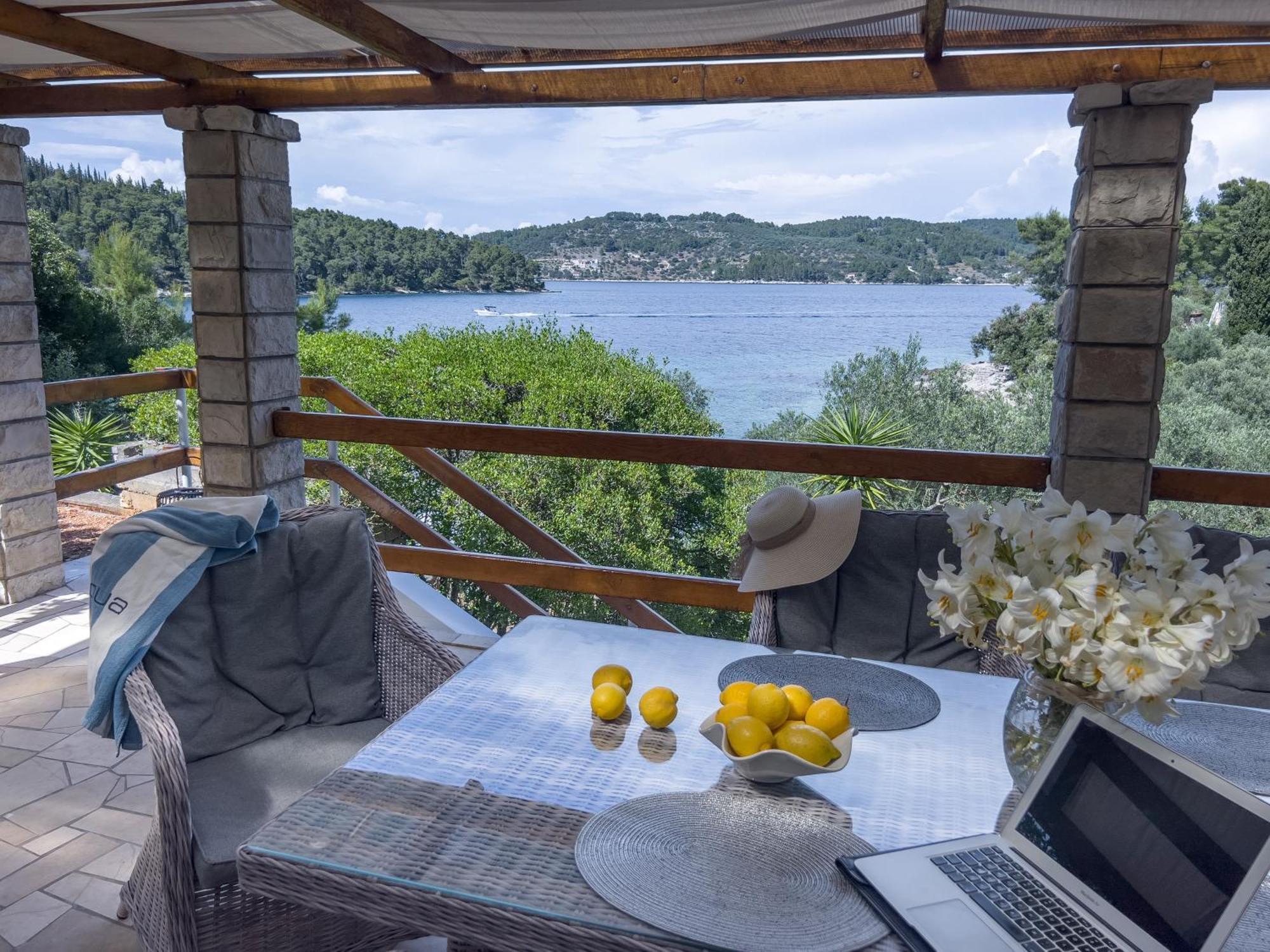 Pebble Bay Paradise House Вела-Лука Экстерьер фото